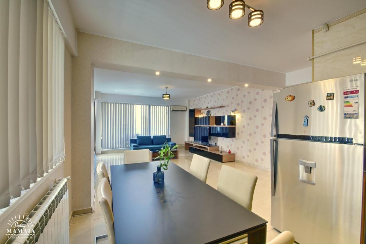 Sunny Luxury Apartment 2 Mamaia Buitenkant foto
